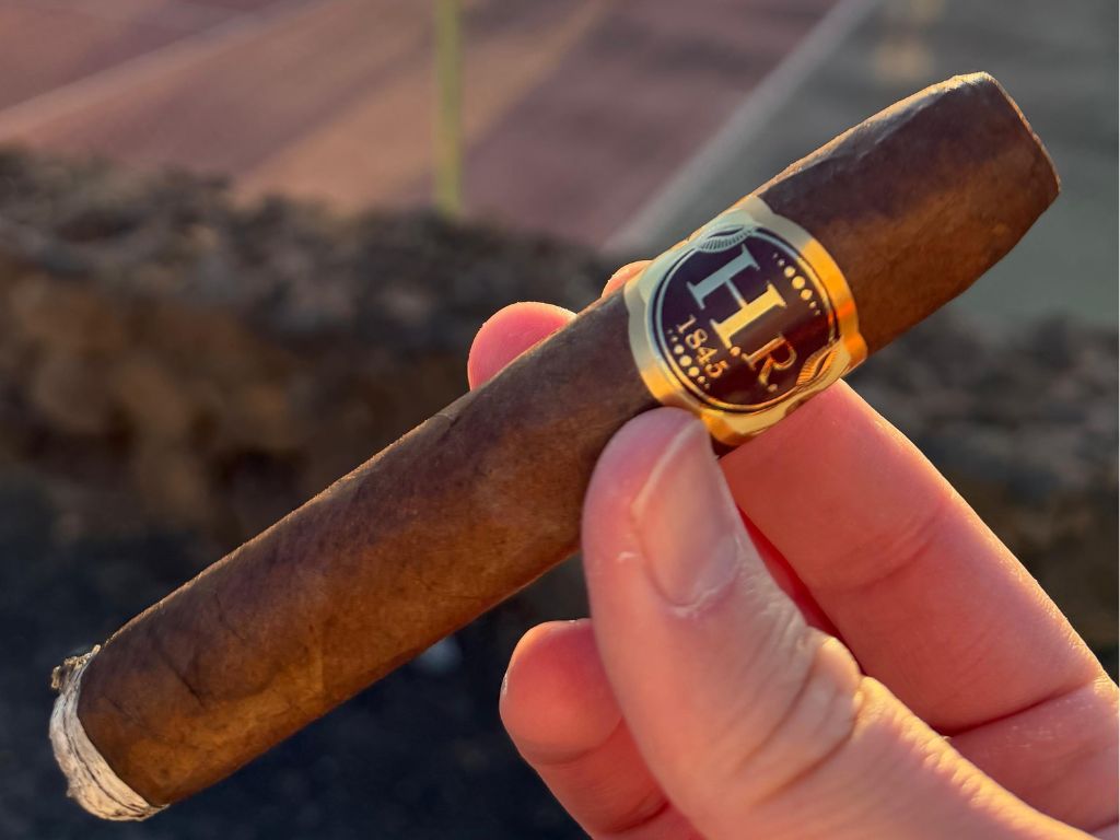 HR 1845 Hirochi Robaina Cigar Review