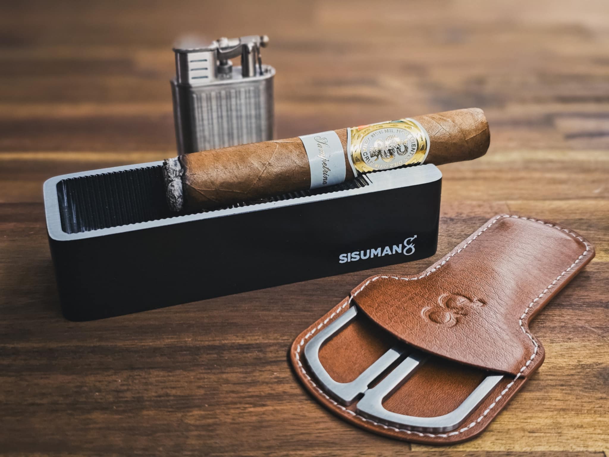 Casa 1910 Sampetrina Robusto on Alimium Ashtray with Sisuman Torch Lighter and cigar scissors
