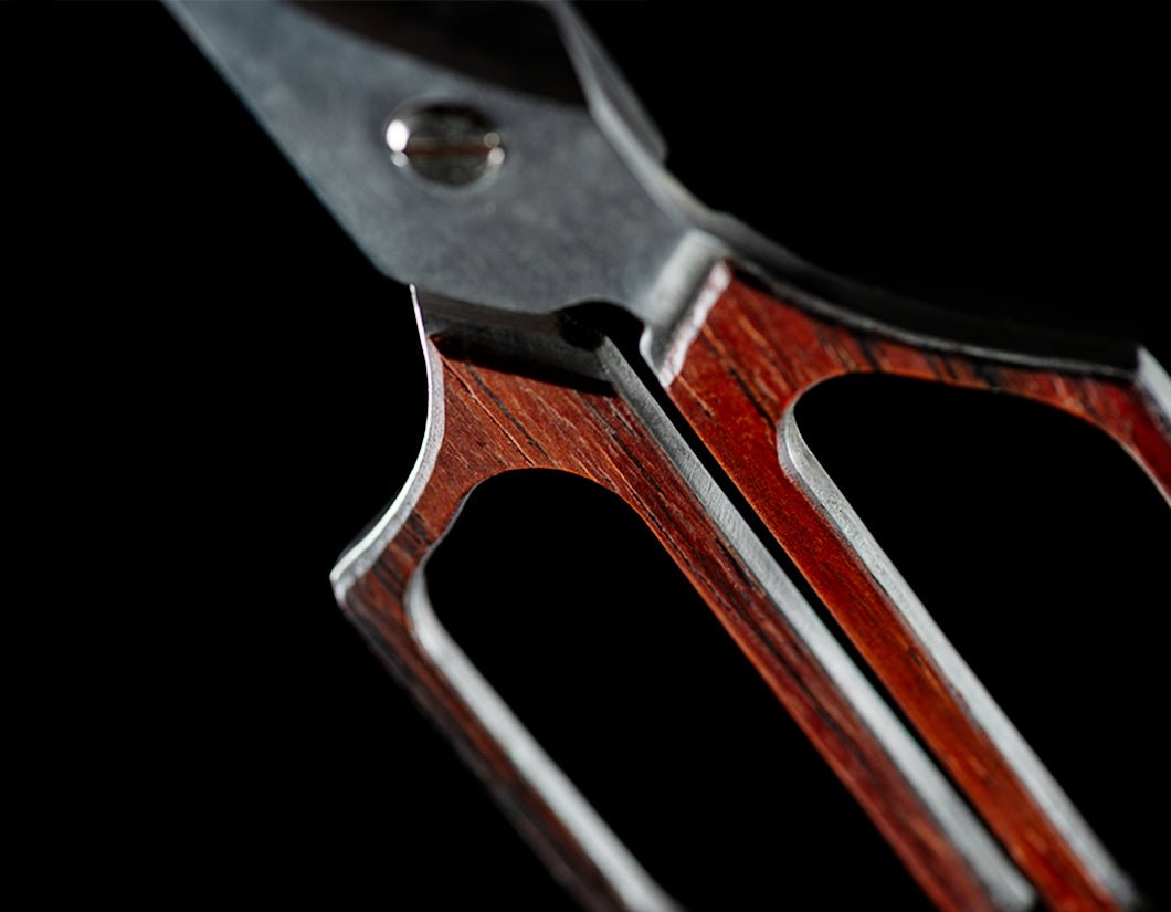 Cigar Scissors Rosewood, detail