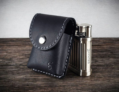 Black Lighter sleeve, Sisuman